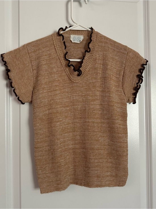 Vintage Tops - Vintage Tan and Brown Trimmed V-Neck Knit Top